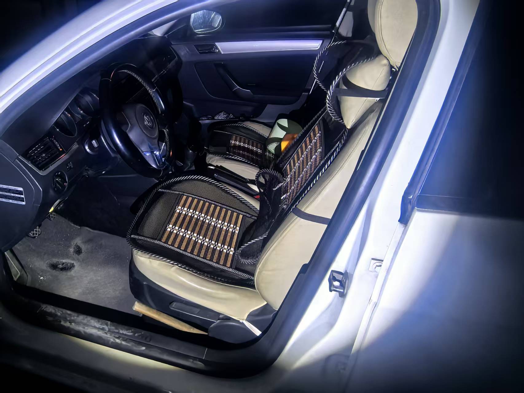 Volkswagen Bora 2016 image de voiture #4