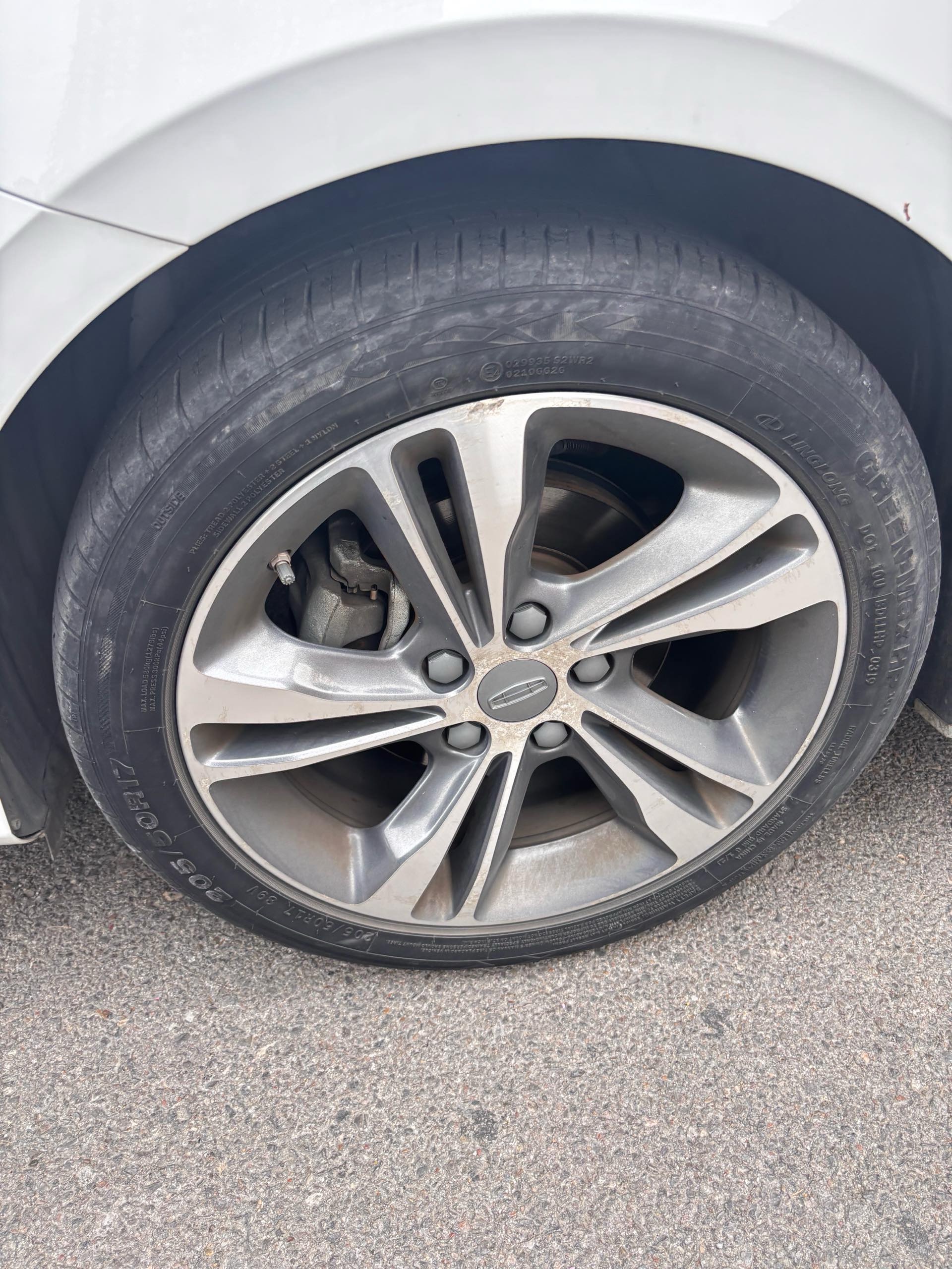 GEELY Binray 2019 image de voiture #6