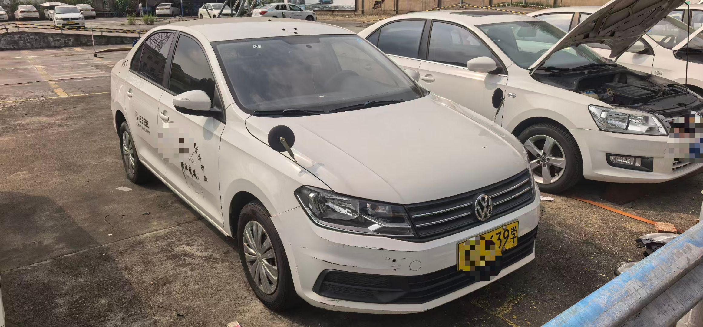 Volkswagen Santana 2023 car image #2