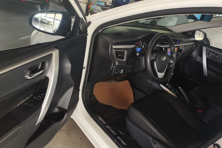 Toyota Corolla 2019 #16 Toyota Corolla 2019 car image #16