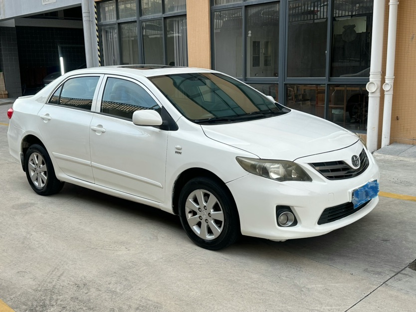 Toyota Corolla 2013 #3 Toyota Corolla 2013 car image #3