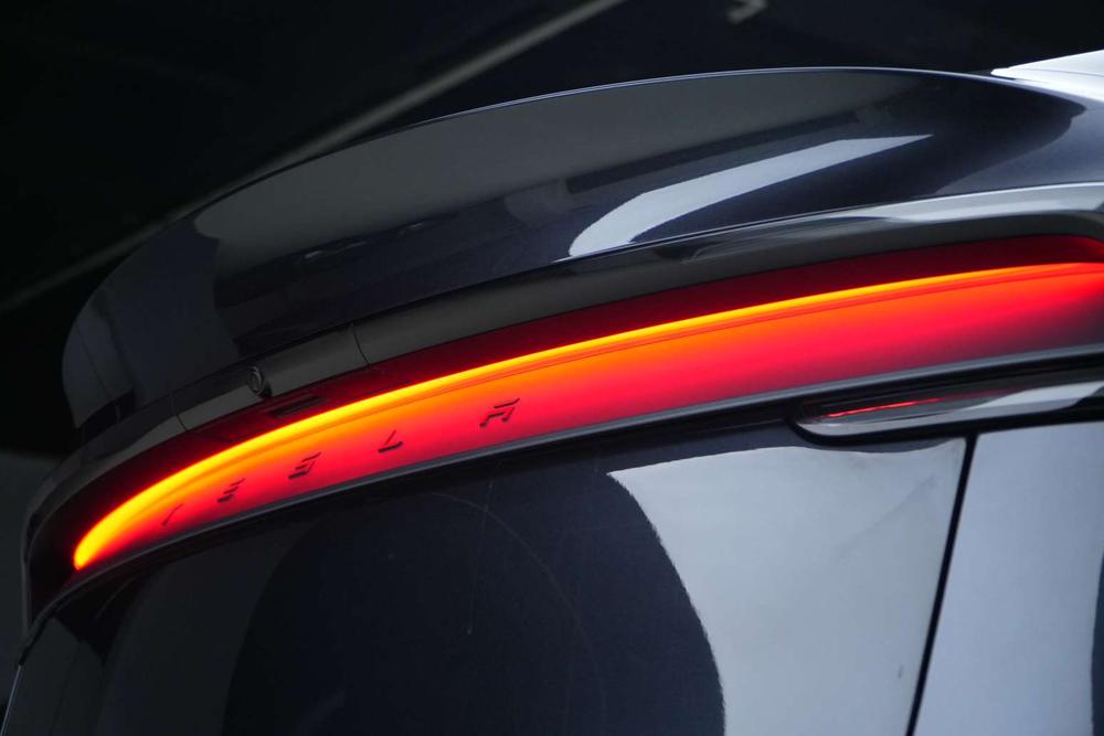 Tesla Model Y 2025 #9 Tesla Model Y 2025 immagine di auto #9