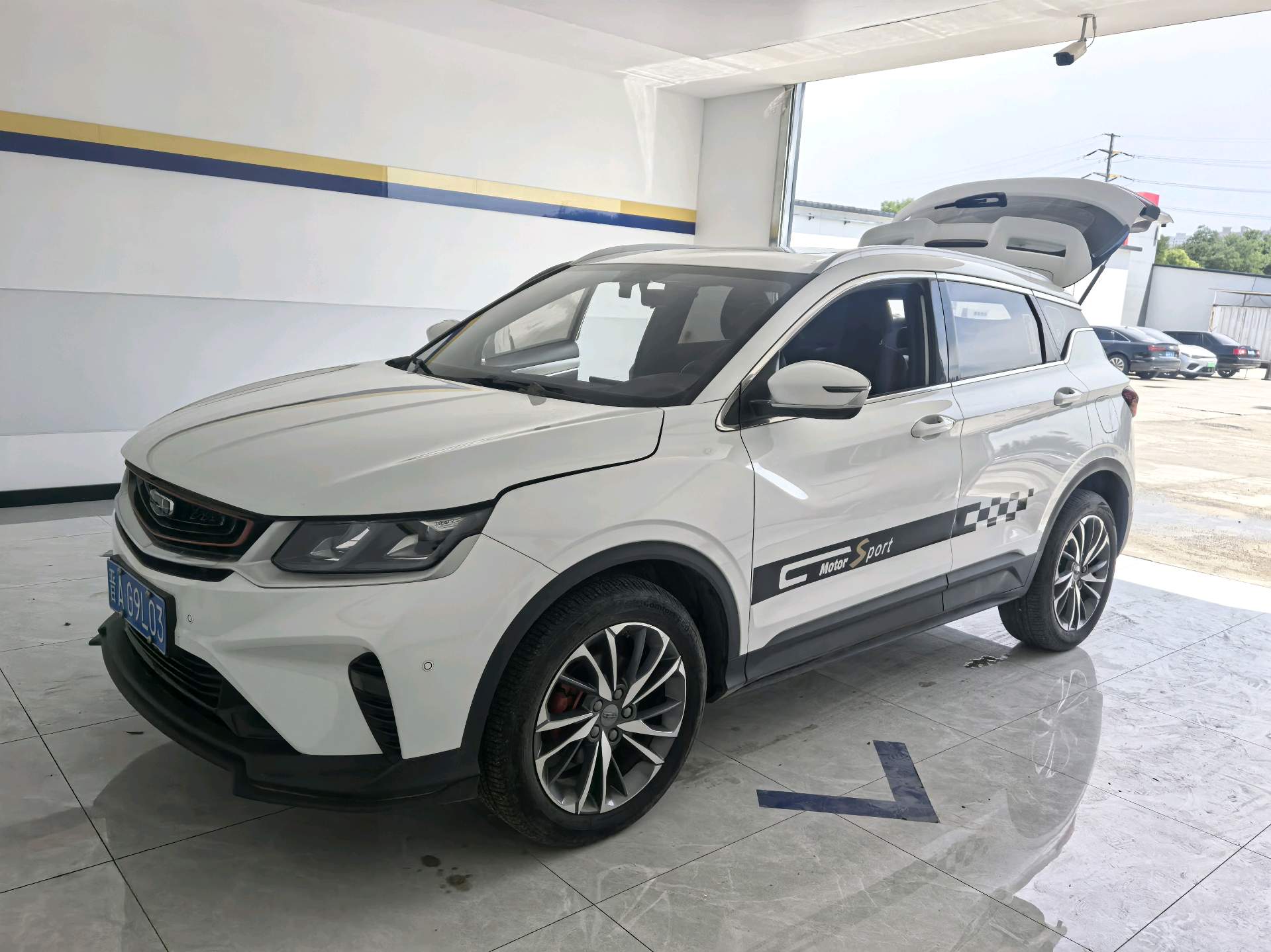 GEELY Coolray 2021 GEELY Coolray 2021 car image