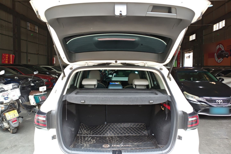 Volkswagen Tharu 2023 car image #21