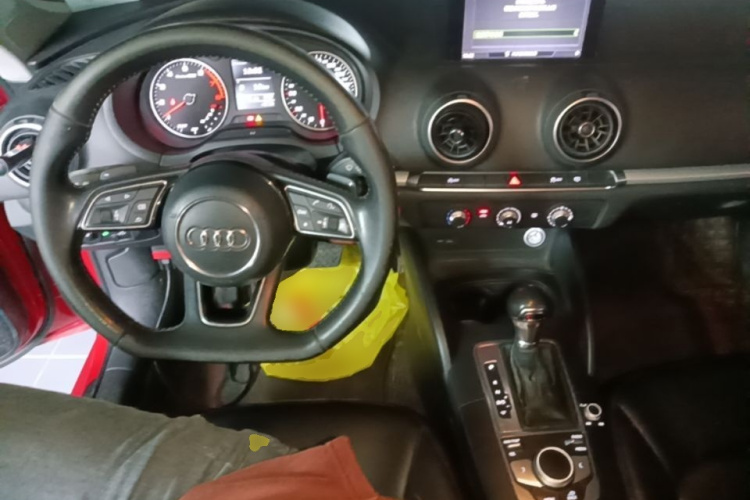 Audi A3 2018 image de voiture #10