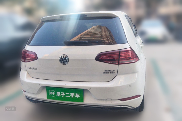 Volkswagen Golf 2020 car image #6