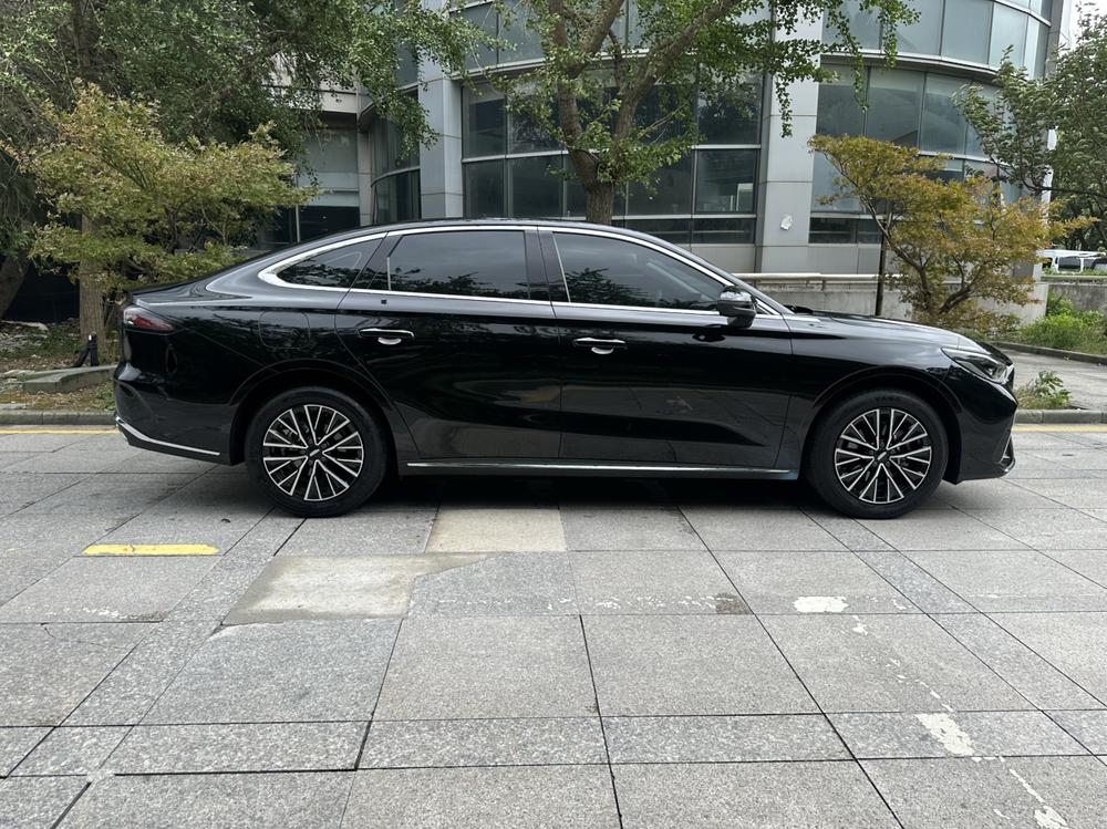 GEELY Emgrand 2026 #7 GEELY Emgrand 2026 car image #7