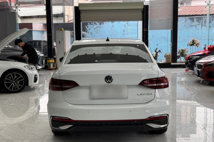 Volkswagen Lavida 2024 car image #11