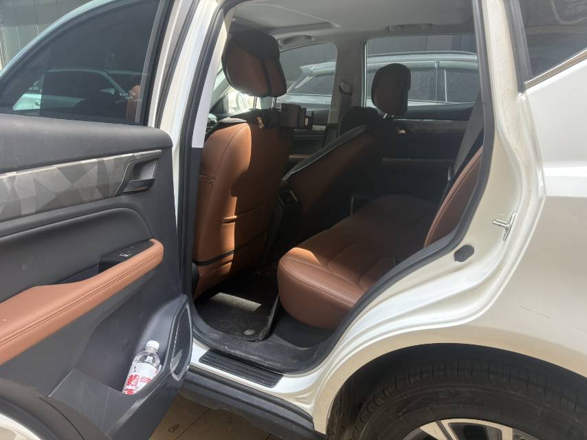 GEELY Vision X6 2021 car image #6