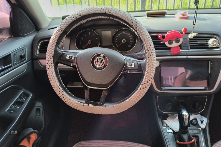 Volkswagen Lavida 2018 car image #12