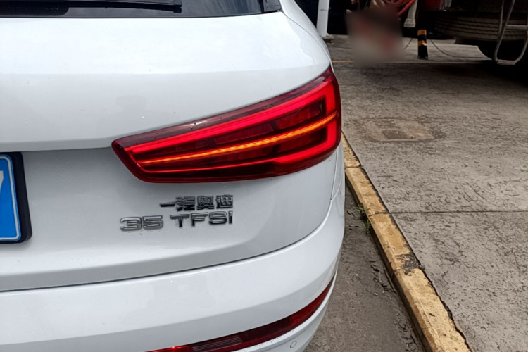 Audi Q3 2018 #8 Audi Q3 2018 car image #8
