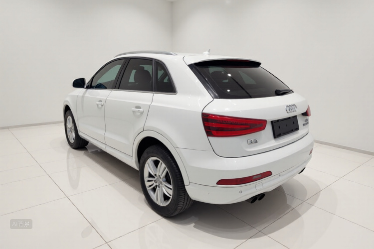Audi Q3 2014 car image #5