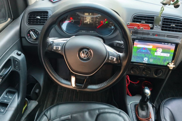 Volkswagen Polo 2018 #12 Volkswagen Polo 2018 car image #12