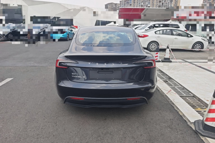 Tesla Model 3 2025 #6 Tesla Model 3 2025 car image #6