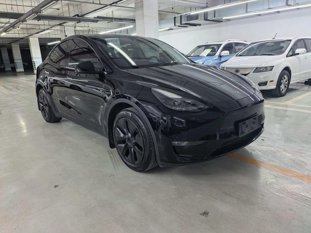 Tesla Model Y 2024 car image #3