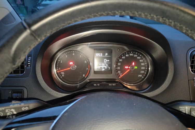 Volkswagen Polo 2016 #13 Volkswagen Polo 2016 car image #13