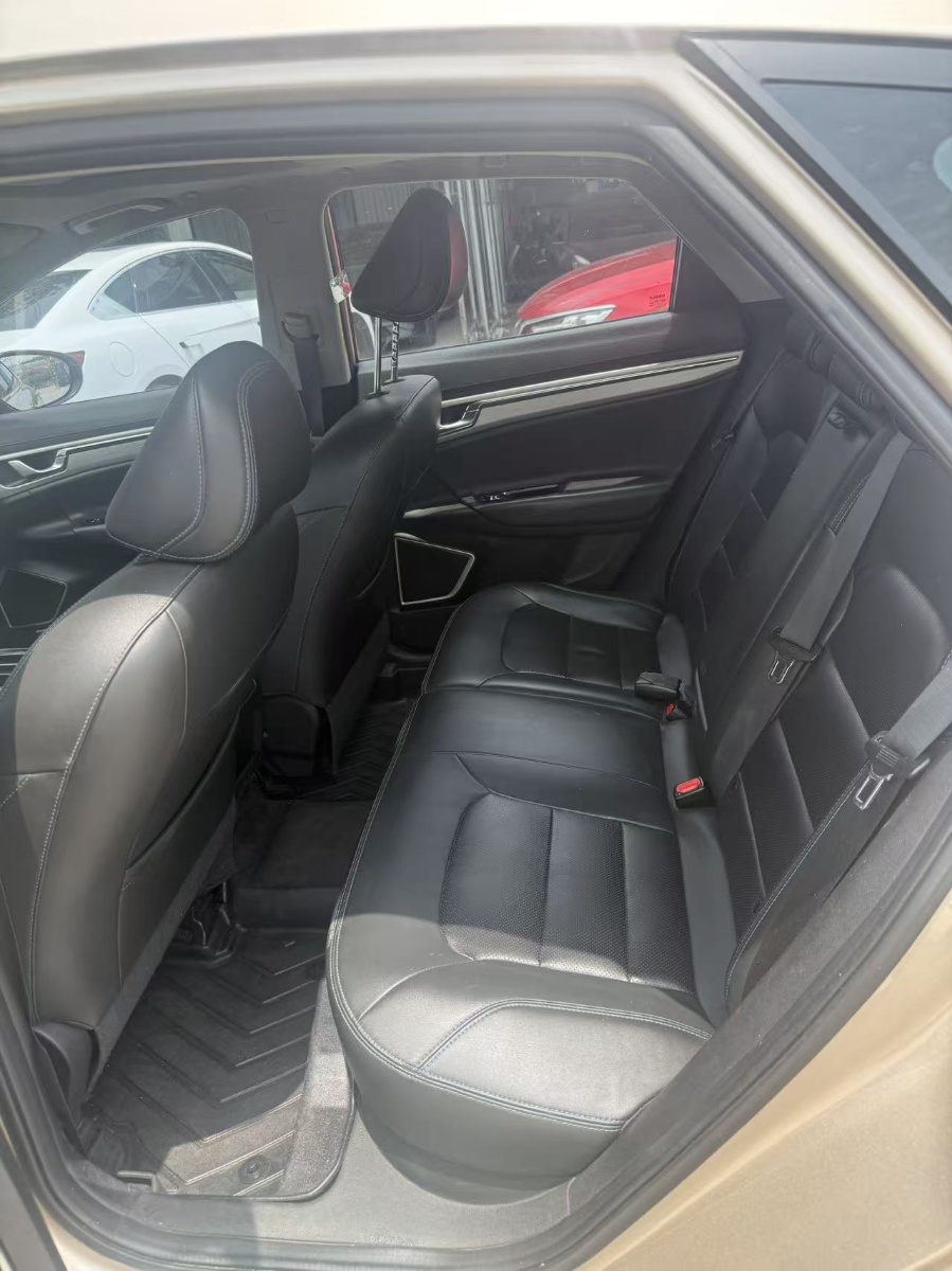 GEELY Emgrand GSe 2019 car image #8