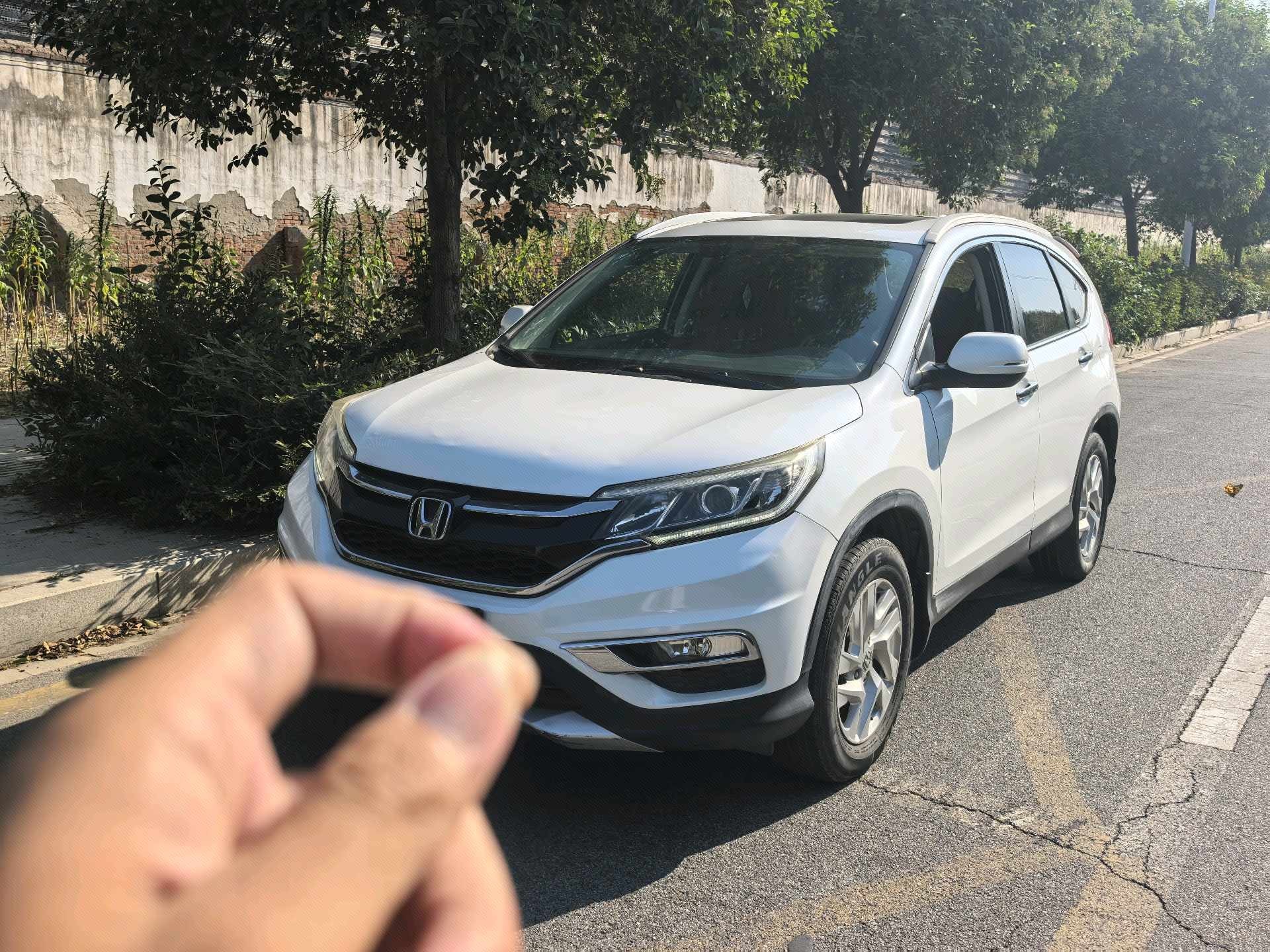 Honda CR-V 2017 Honda CR-V 2017 car image