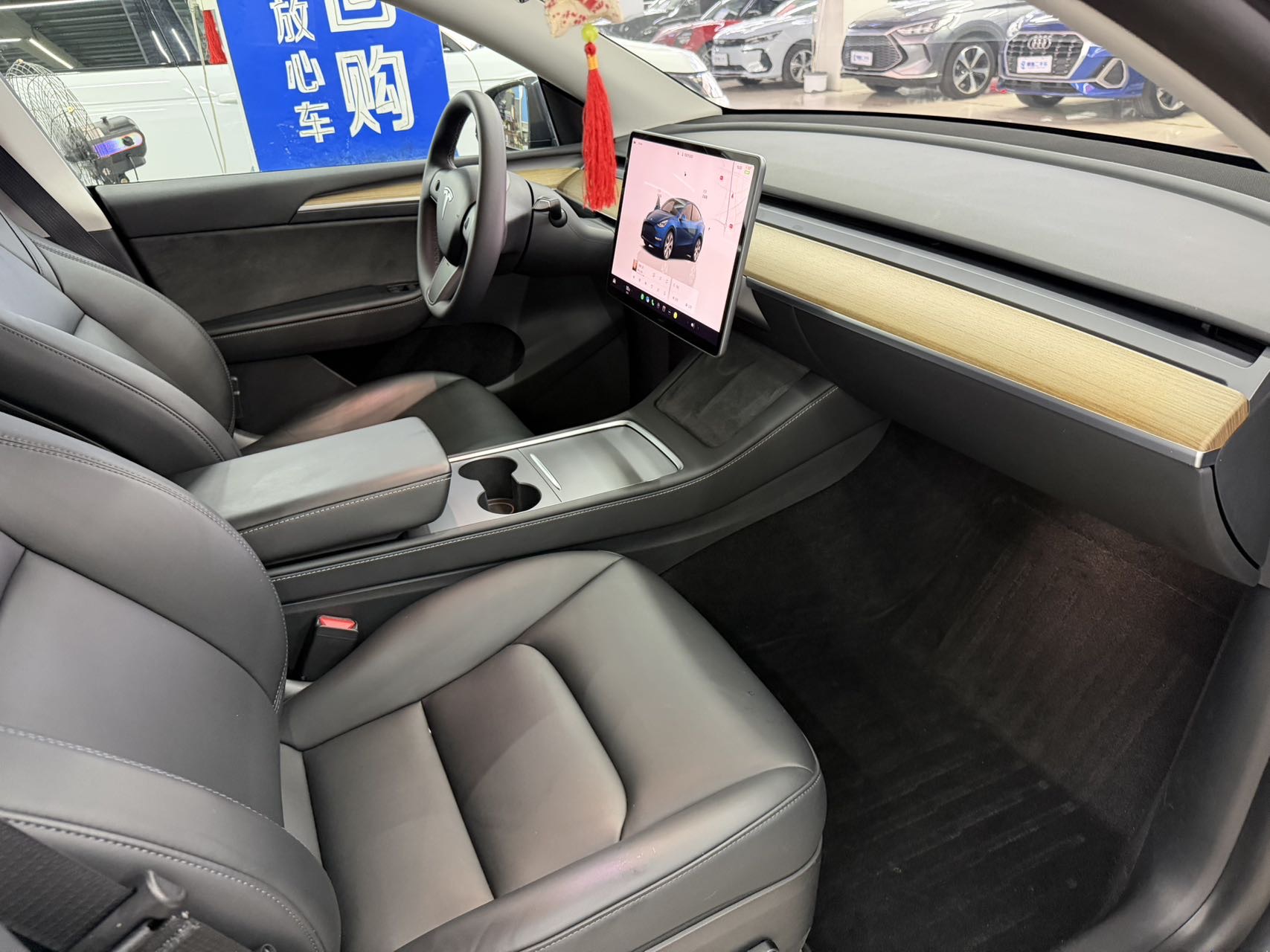 Tesla Model Y 2022 #7 Tesla Model Y 2022 car image #7