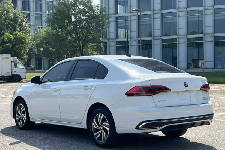 Volkswagen Bora 2024 car image #7