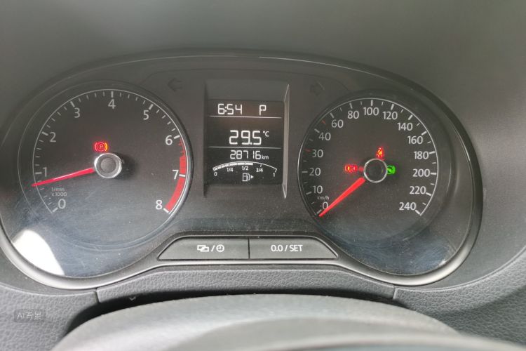 Volkswagen Polo 2017 #13 Volkswagen Polo 2017 car image #13
