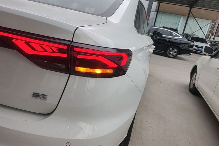 GEELY Emgrand 2025 car image #8