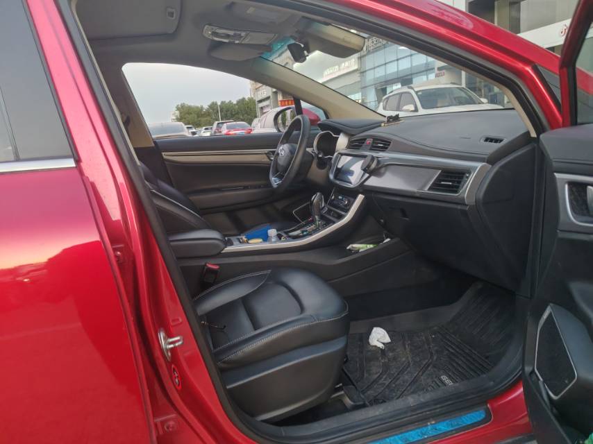 GEELY Emgrand GS 2019 car image #5