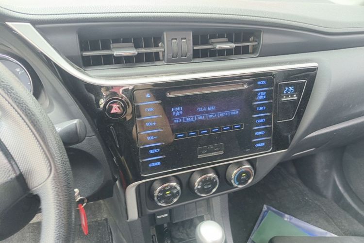 Toyota Corolla 2017 car image #15