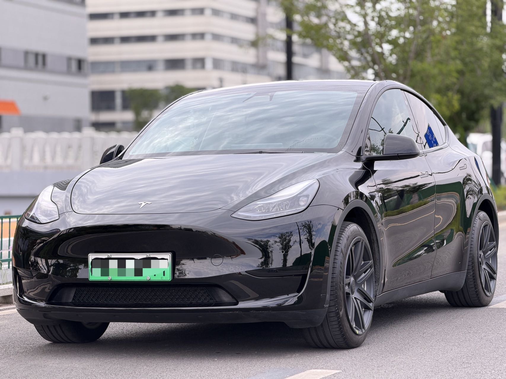 Tesla Model Y 2023 Tesla Model Y 2023 car image