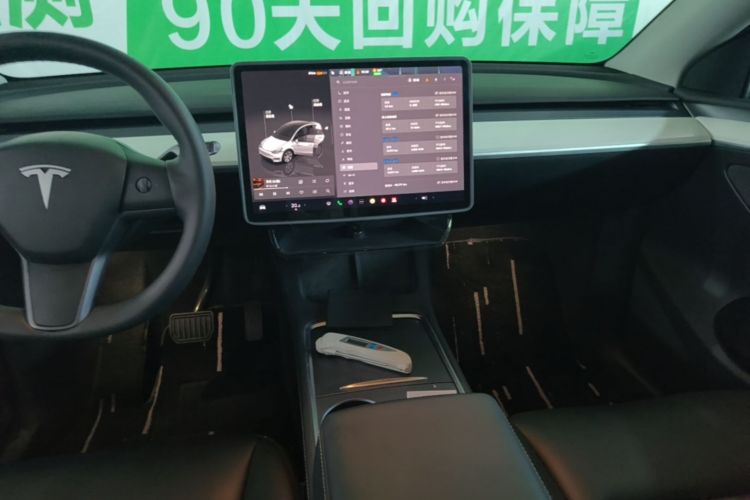 Tesla Model Y 2022 #13 Tesla Model Y 2022 car image #13
