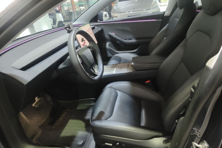 Tesla Model 3 2024 #15 Tesla Model 3 2024 car image #15