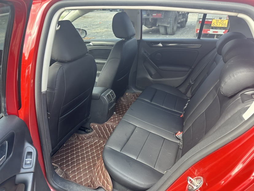 Volkswagen Golf 2013 car image #8