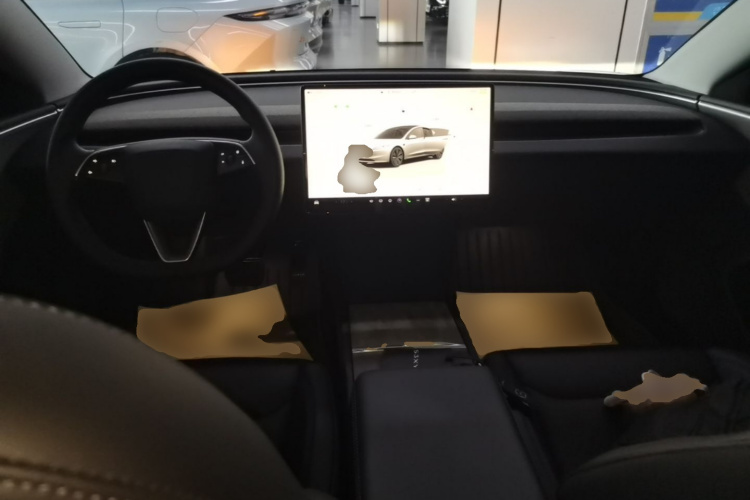 Tesla Model 3 2024 car image #10