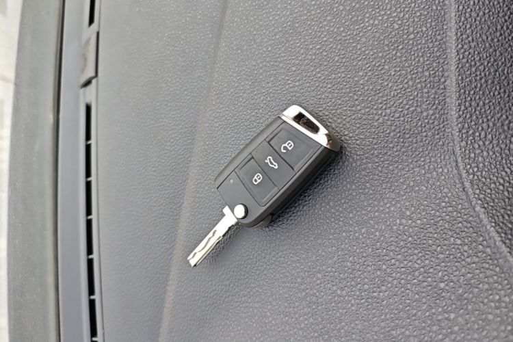 Volkswagen Lavida 2018 #9 Volkswagen Lavida 2018 car image #9