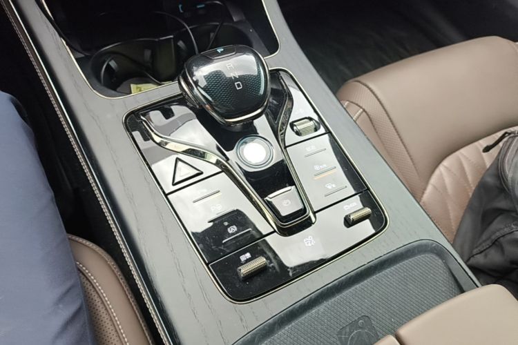 BYD Han 2022 image de voiture #18