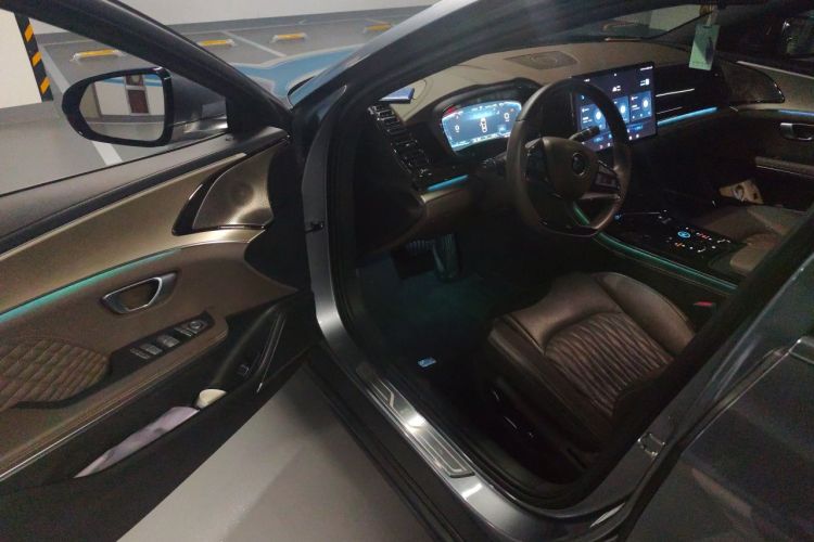 BYD Han 2023 car image #13