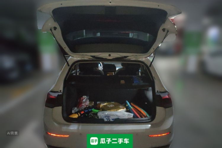 Volkswagen Golf 2021 car image #21