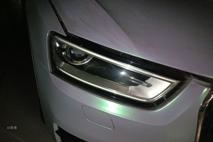 Audi Q3 2015 car image #8