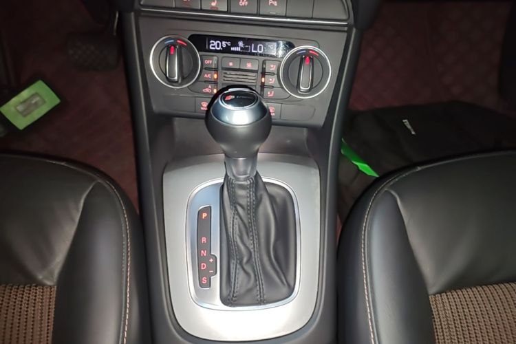 Audi Q3 2016 #14 Audi Q3 2016 car image #14