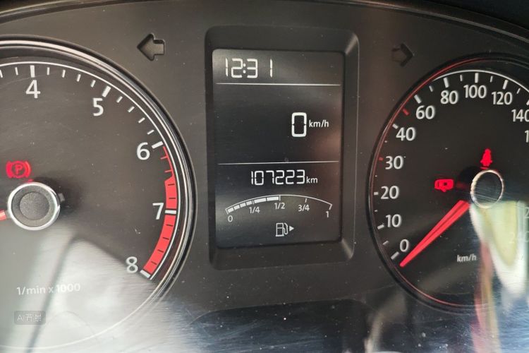 Volkswagen Lavida 2015 car image #14
