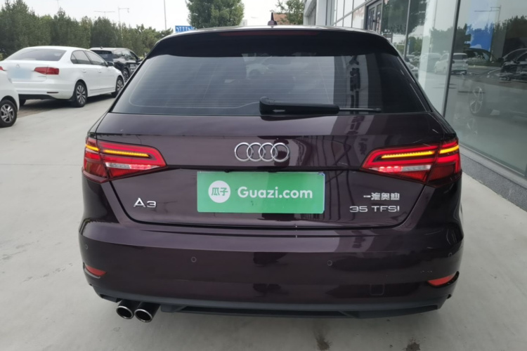Audi A3 2018 car image #6