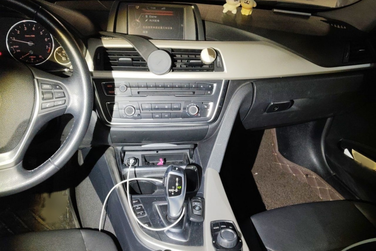 BMW 3 Series 2015 car image #15