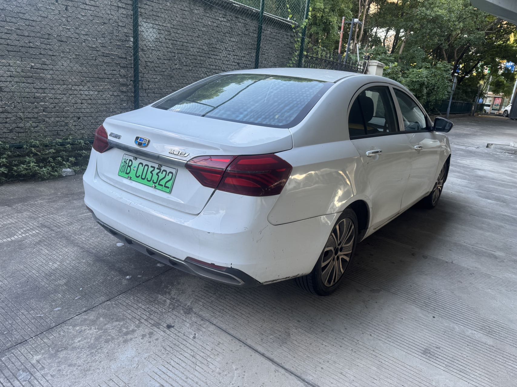GEELY Emgrand New Energy 2019 #8 GEELY Emgrand New Energy 2019 صورة سيارة #8