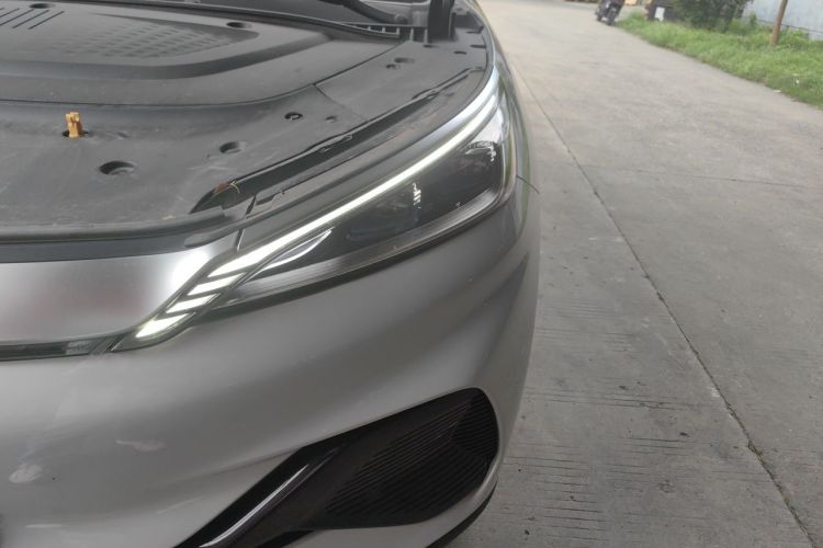 BYD Yuan Plus 2023 immagine di auto #23