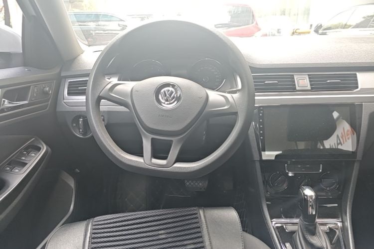 Volkswagen Bora 2021 car image #12