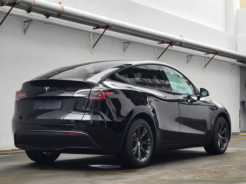 Tesla Model Y 2022 car image #7