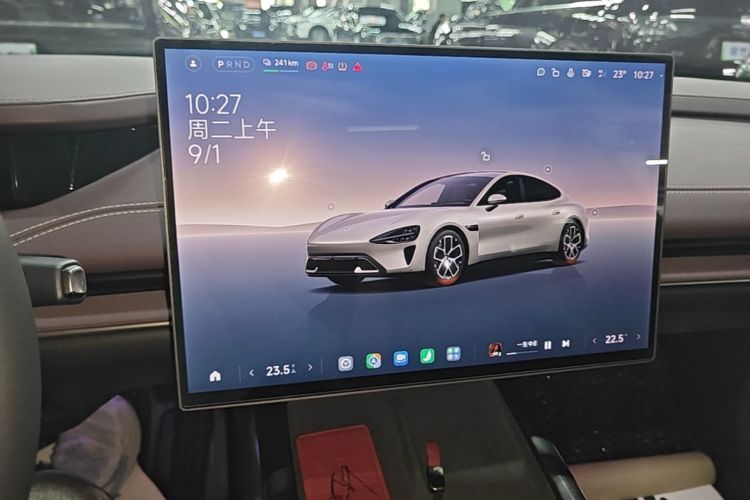 MI SU7 2025 immagine di auto #13