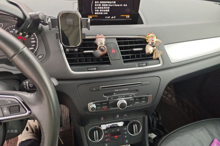 Audi Q3 2018 #15 Audi Q3 2018 car image #15