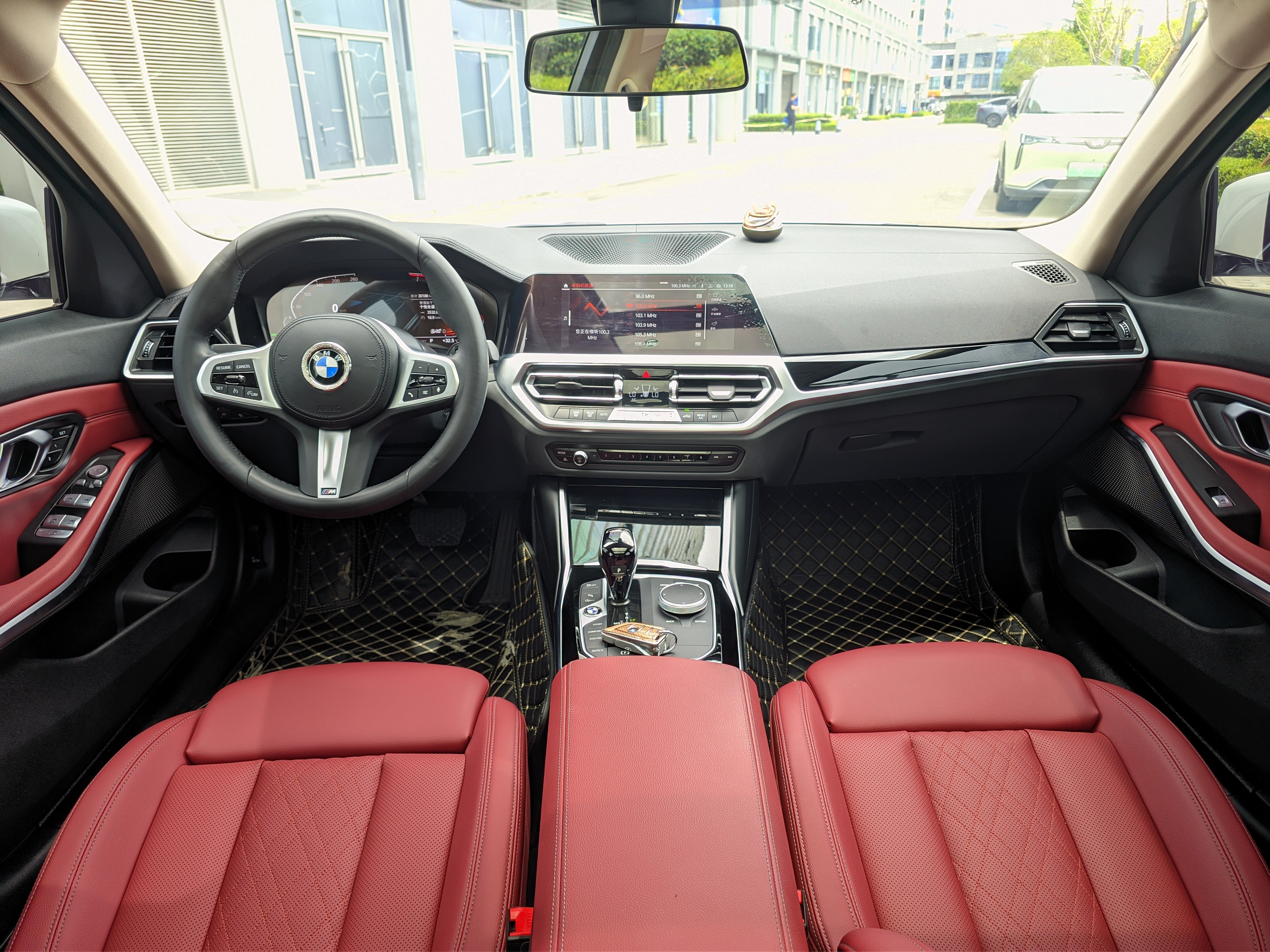 BMW 3 Series 2022 #7 BMW 3 Series 2022 car image #7