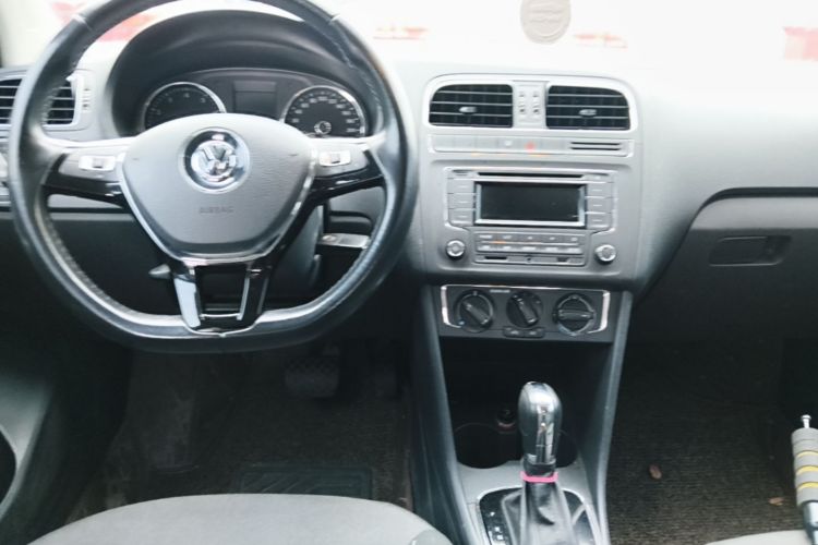 Volkswagen Polo 2016 #11 Volkswagen Polo 2016 car image #11